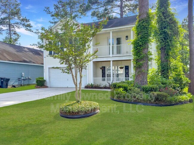 Foto del edificio - 8753 Red Oak Dr