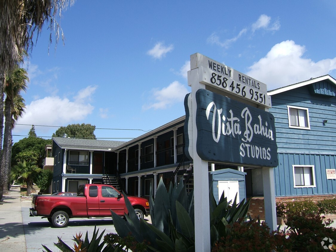 Building Photo - Vista Bahia Studios