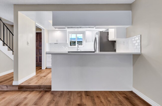 Building Photo - 1909 Harriman Ln