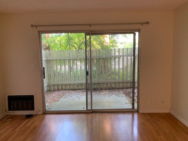 Foto del edificio - 1305 Boulevard Way
