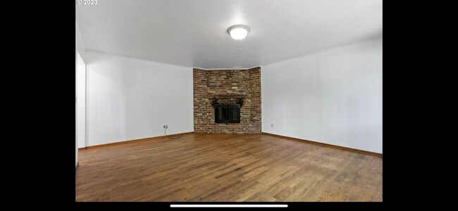 Foto del edificio - Updated renovations 3BD 2BA 1,050SQ FT in ...