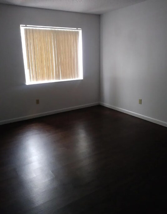 Foto del edificio - 510 Fairways Cir