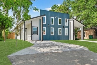 Building Photo - 5941 Southlea St