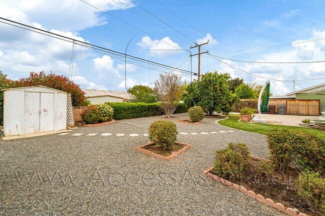 Foto del edificio - Gorgeous 3 Bed/2 Bath Home In Menifee Civic 55+ Community!