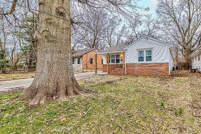 Building Photo - 1643 S Kimbrough Ave
