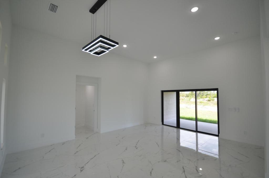 Foto principal - 1234 Bermar St