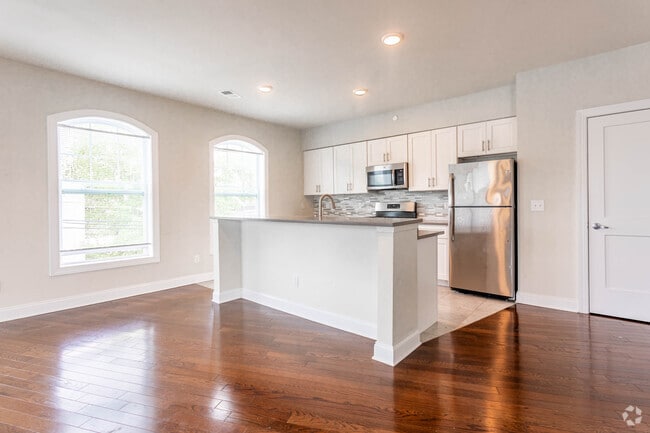 2BR, 3BA w/Study - 1,864SF - Kitchen - The Parker