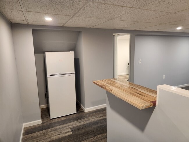 Photo - 144 Oriole Rd House