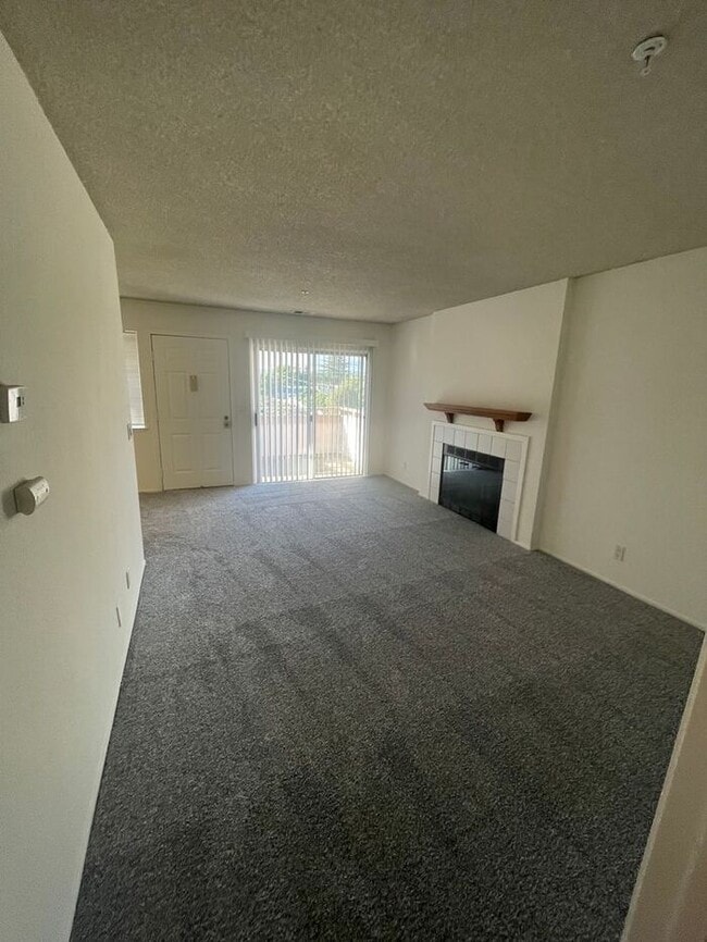 Building Photo - Great 1 Bedroom 1 Bath