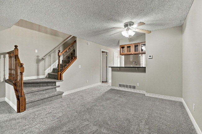 Building Photo - 3-Bedroom Louisville Townhome with Finished Basement