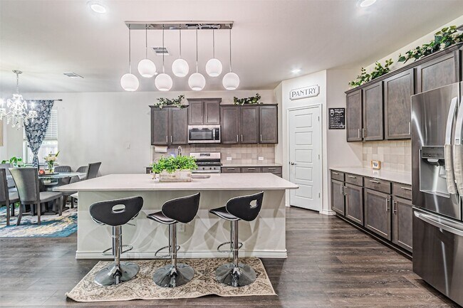 Foto del edificio - 3316 Azure Ln