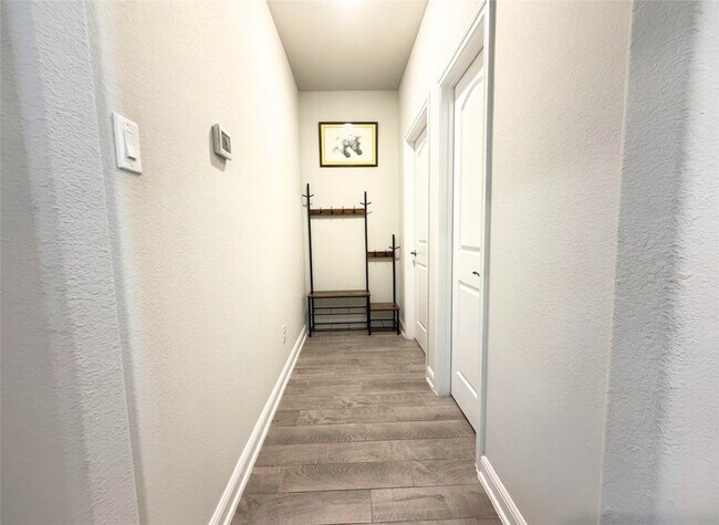 Building Photo - 244 Upland Dr