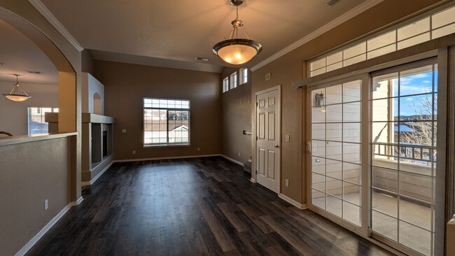 Building Photo - Beautiful condo in Castle Rock