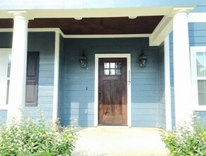 Building Photo - 1117 Oney Hervey Dr