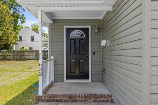 Foto del edificio - Stylish 3BR/2BA Single-Level Living in Nor...