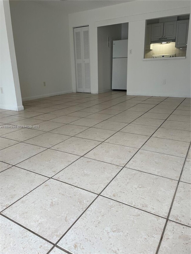 Building Photo - 4310 NW 79th Ave