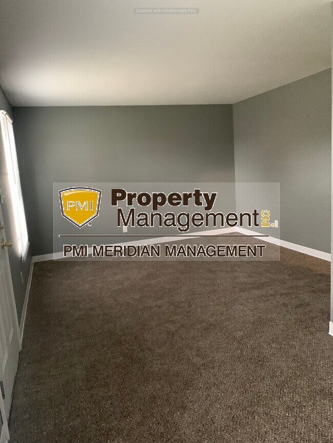 Building Photo - 3 Bed 2 Bath Home!