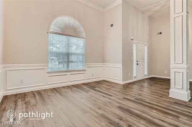 Foto del edificio - 4 br, 3 bath House - 317 Randall Court UNIT
