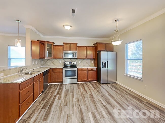 Building Photo - 704 Rocky Grove Glen