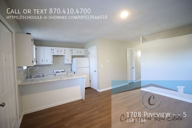 Building Photo - 1708 Pineview St