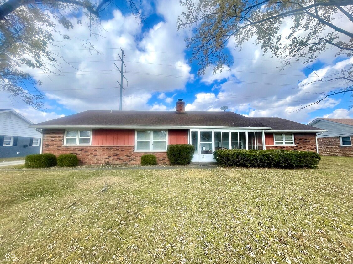 Primary Photo - 3110 W Cypress Dr