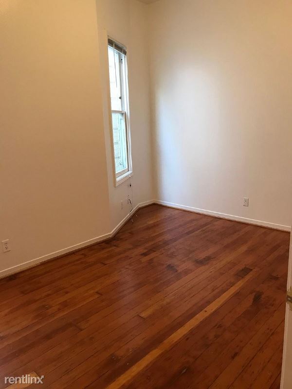 Foto del edificio - 2 br, 1 bath Townhome - 2533 E 82nd St