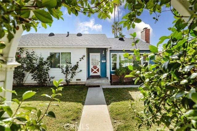 Foto del edificio - 17134 Sherman Way