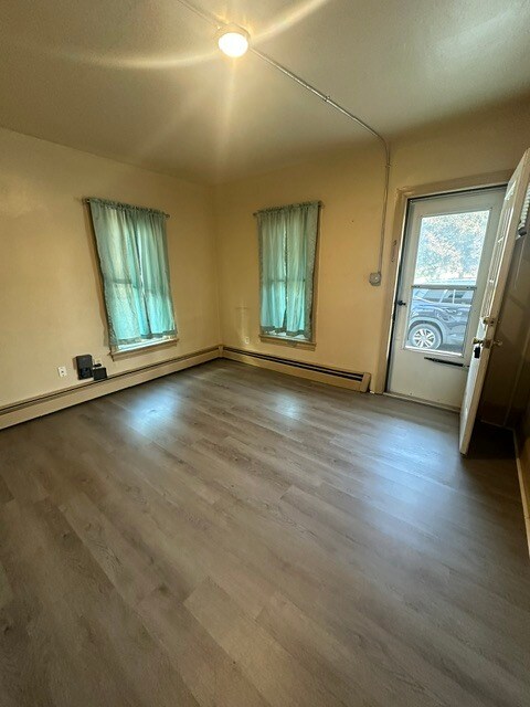 Foto del edificio - 363 E King St
