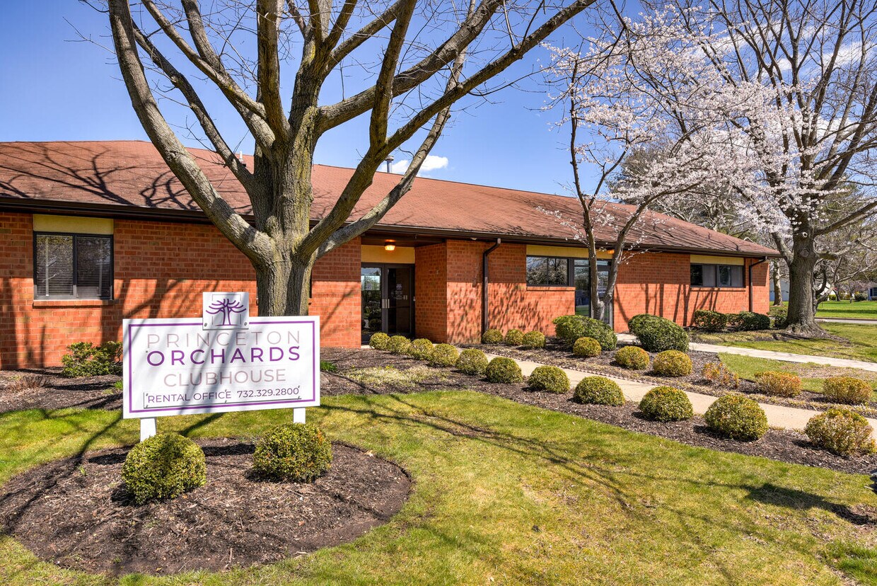 Princeton Orchards Apartments Apartments in Dayton, NJ