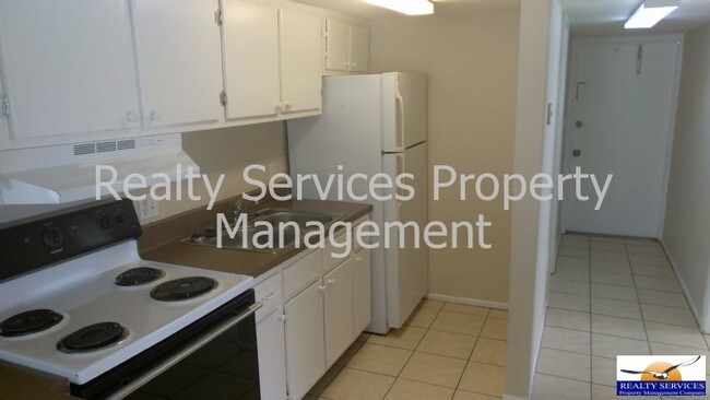 Foto del edificio - 2405 Hanson St
