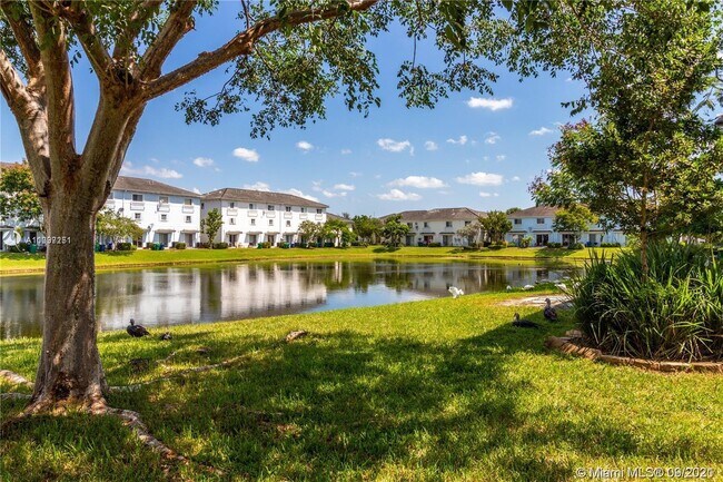 Foto del edificio - 3431 NW 13th St