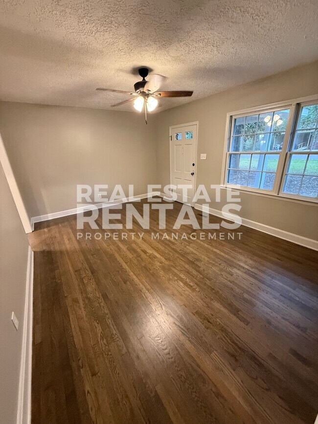 Foto del edificio - 302 Aderholt St