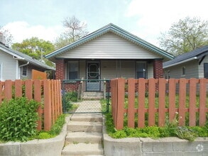 Building Photo - 1630 Iowa St