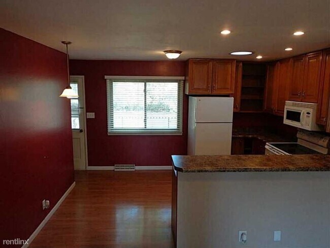 Foto del edificio - 4 br, 2 bath House - 5140 Harbet Avenue No...