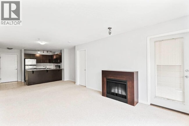 Building Photo - 11667 Haney Byp