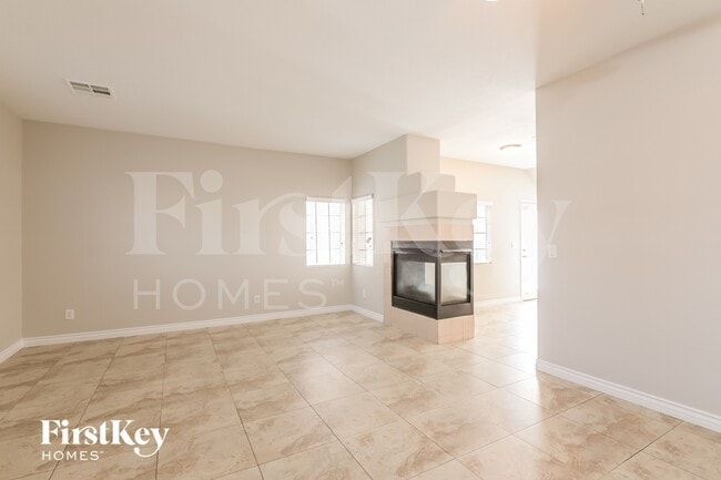 Foto del edificio - 2465 Belt Buckley Dr