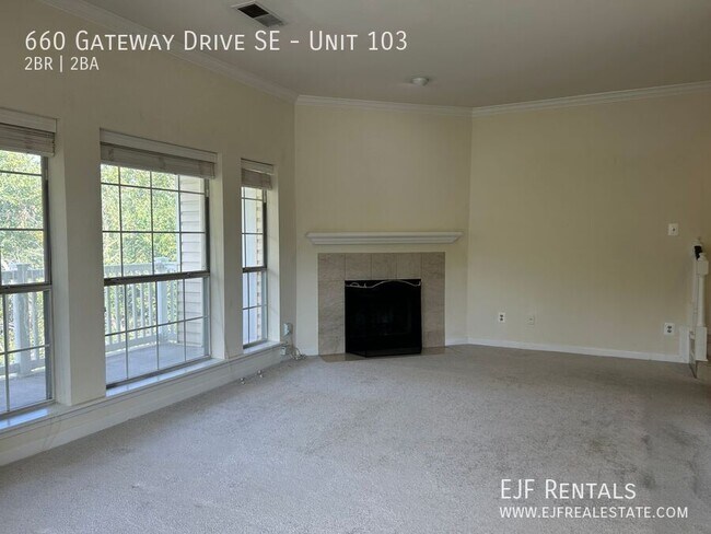 Foto del edificio - 660 Gateway Dr SE