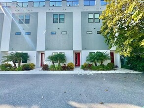 Building Photo - 4215 W North A St