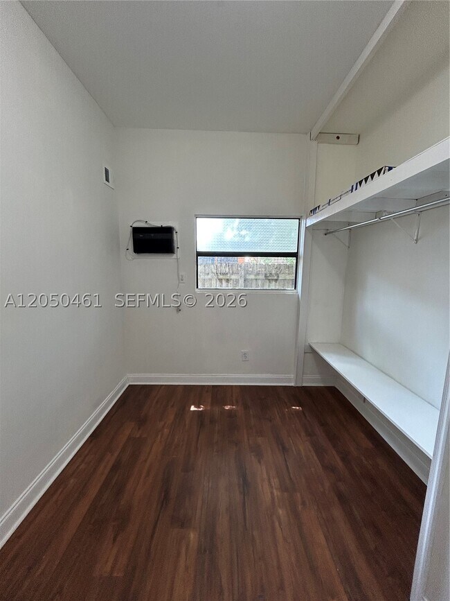 Foto del edificio - 2516 Cleveland St