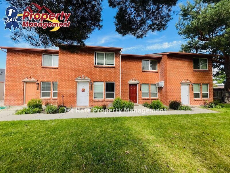 Foto principal - 6470 W Douglas St