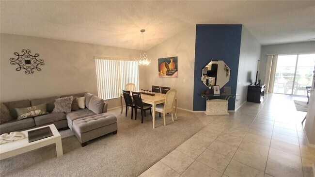 Building Photo - 2598 Chatham Cir
