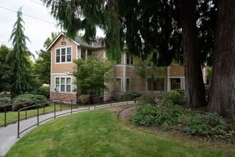 Building Photo - 8535 Avondale Rd NE