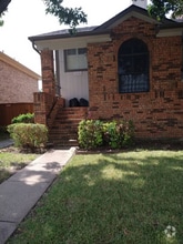 Building Photo - 1636 Kingspoint Dr