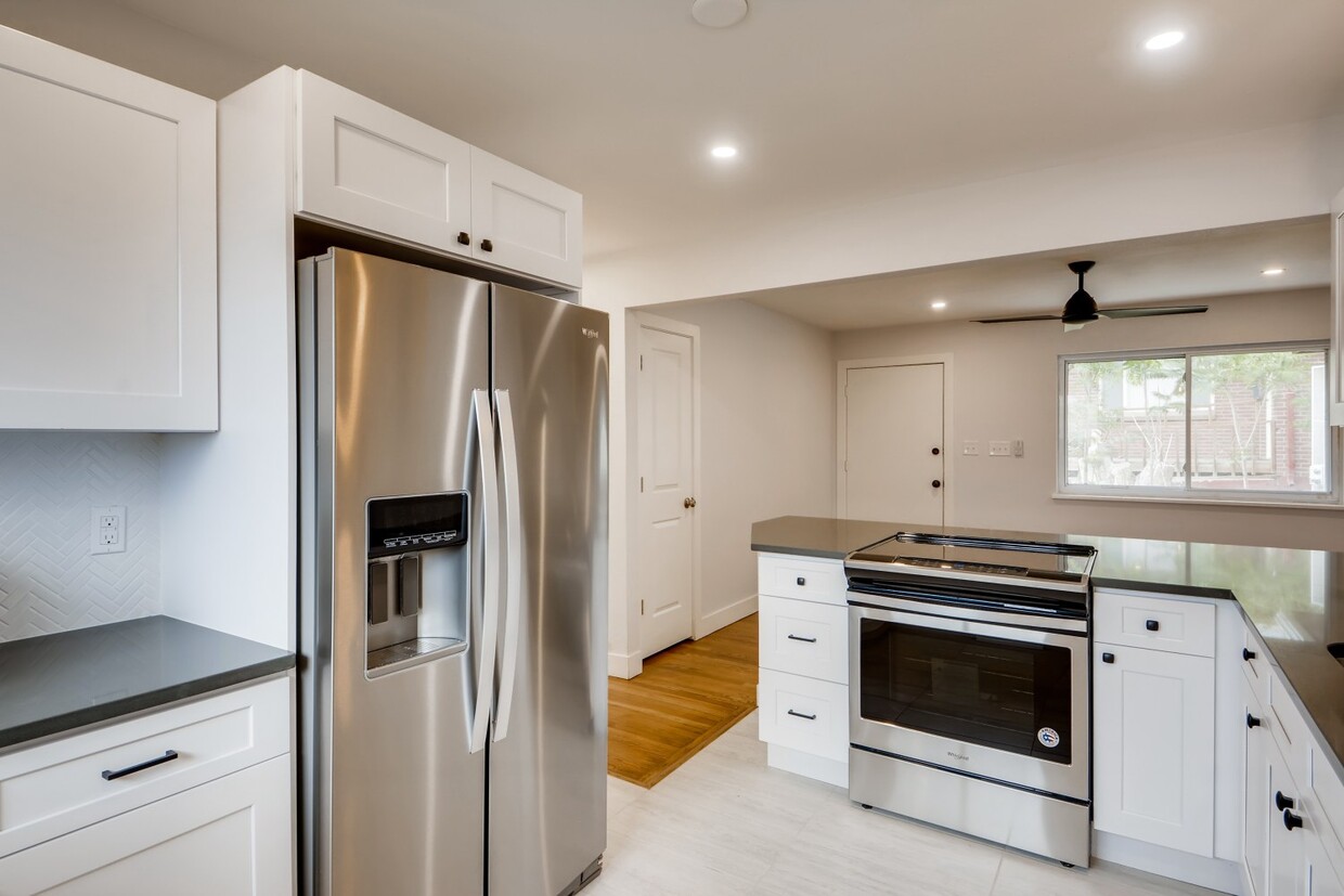 Primary Photo - 1260 Tennyson St