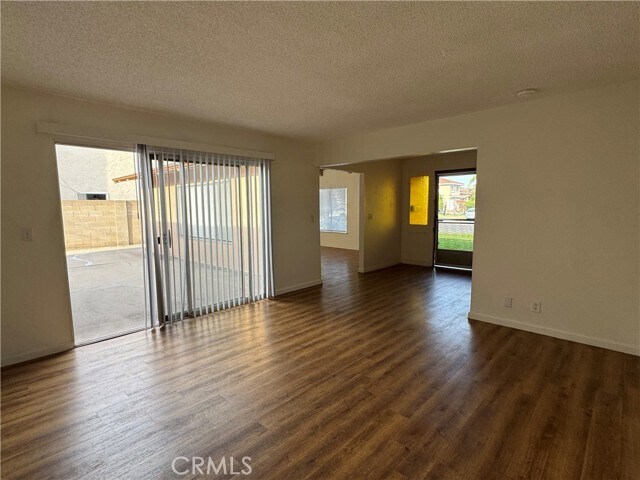Foto del edificio - 2307 Cartlen Dr