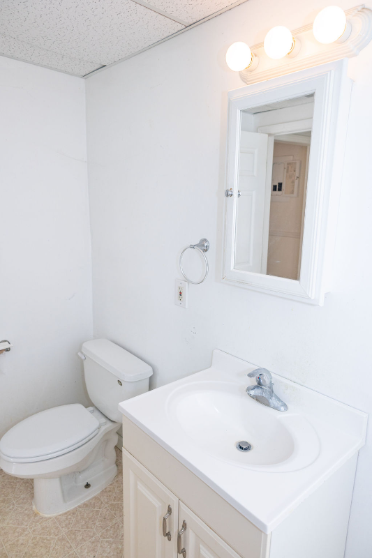 Foto del edificio - 7634 Thomas St