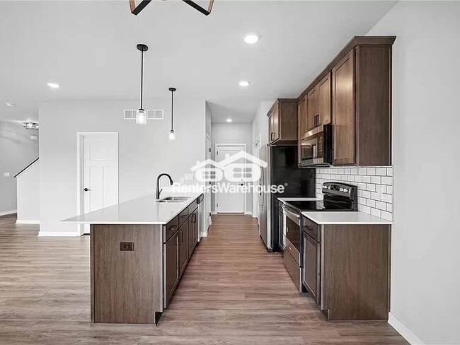 Building Photo - 36 Keeneland Ct.