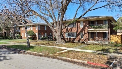 Building Photo - 2324 Wordsworth St
