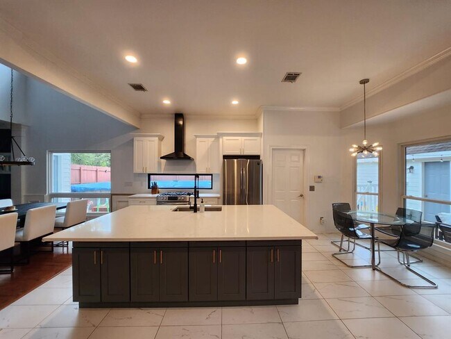Building Photo - 3107 Fort Worth Trail