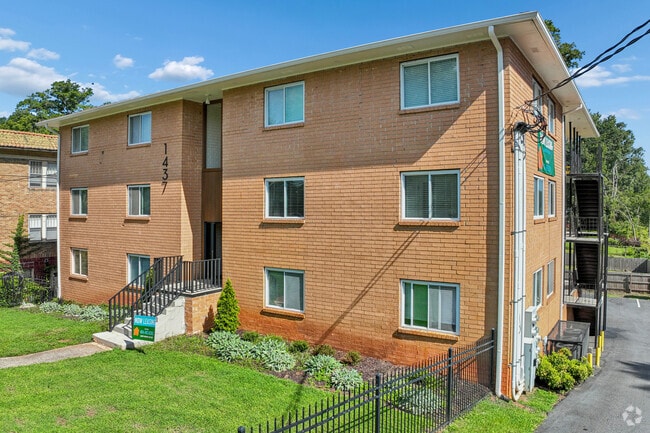 Building Photo - Parkside Flats